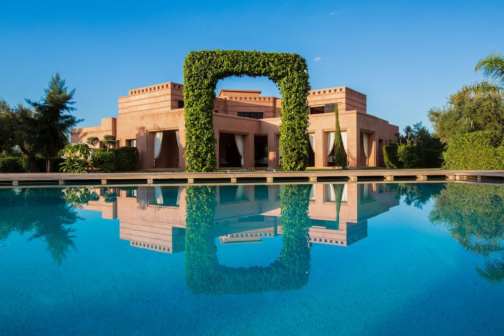 Villa, 5 Bedrooms, Smoking, Private Pool photo 3