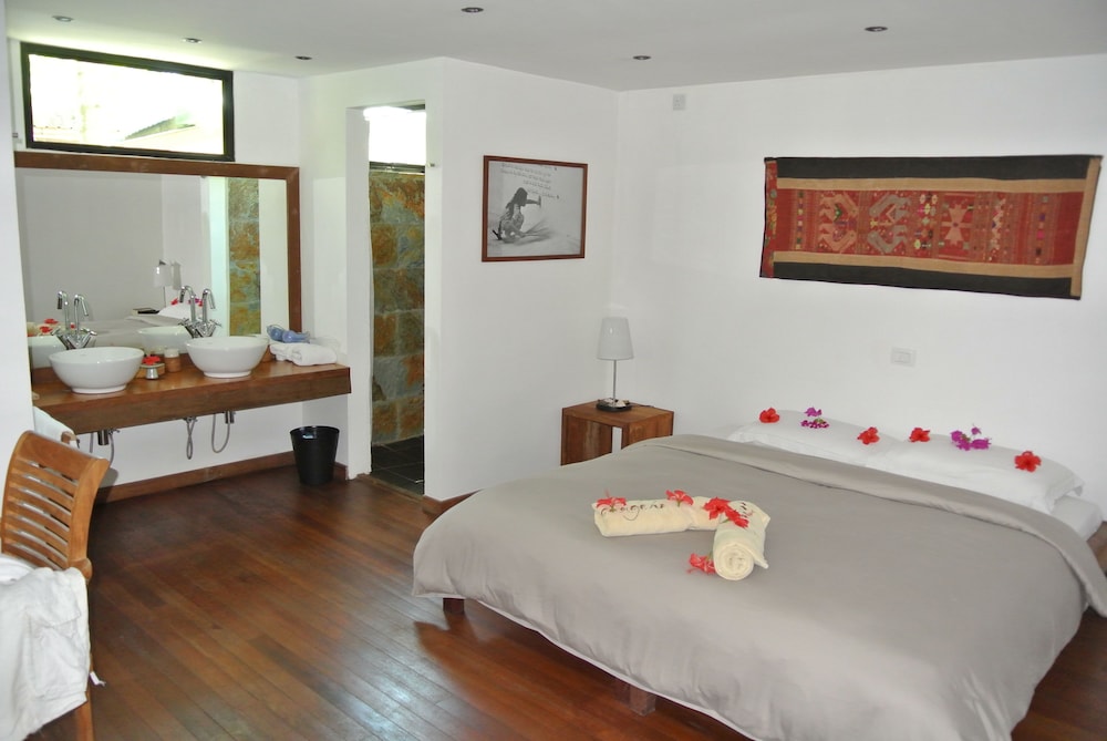 Club Room, 1 King Bed