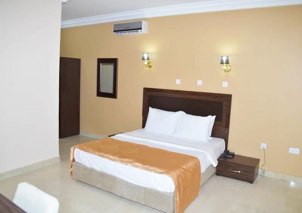 Royal Room photo 1