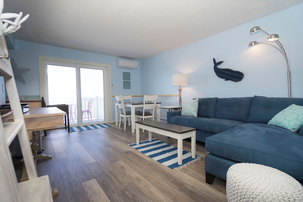 Premier Apartment, 2 Bedrooms, Sea View