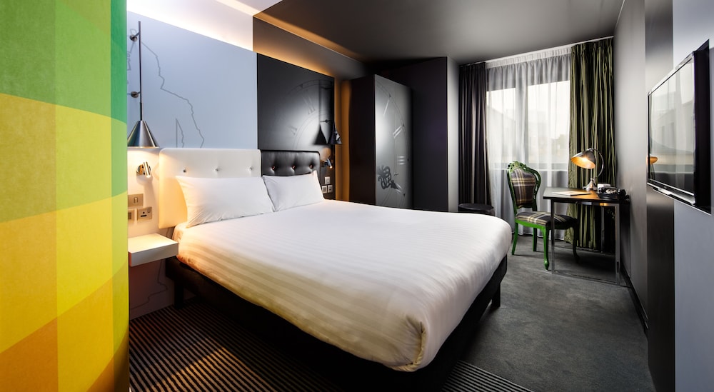 Double Room with Iconic View photo 3