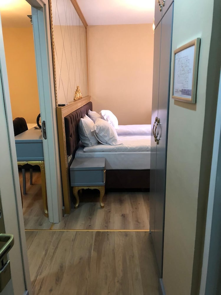 Standard Quadruple Room photo 2