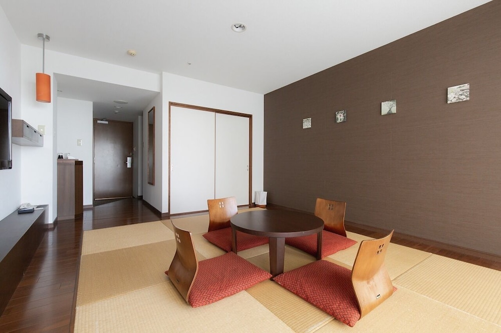 Ryukyu tatami Japanese room [Yukuru] Non Smoking photo 3
