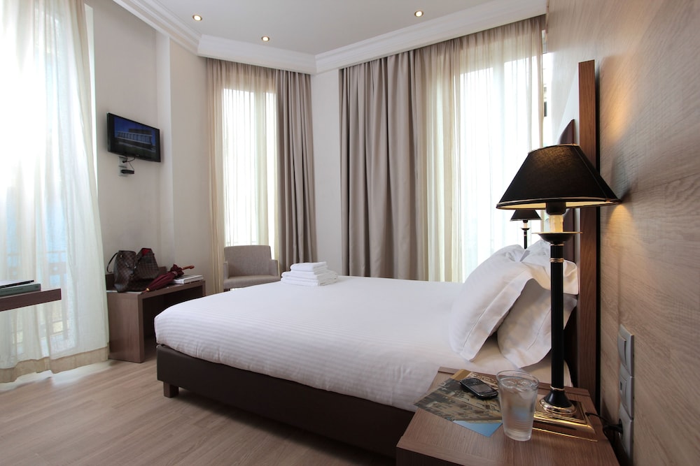 Classic Double Room, Balcony photo 1