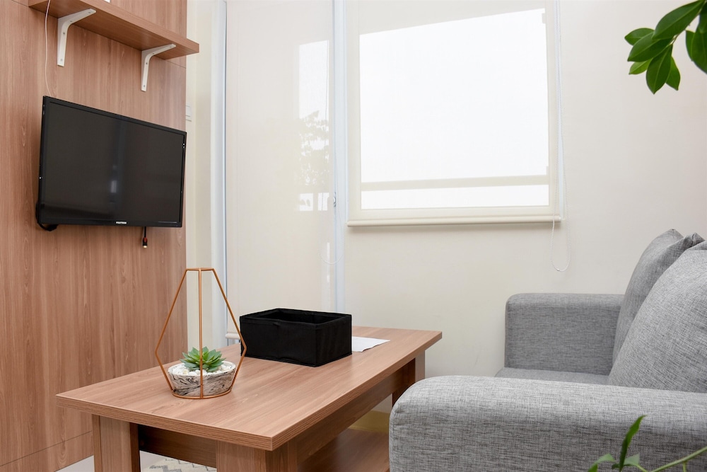 Room - Photo 6