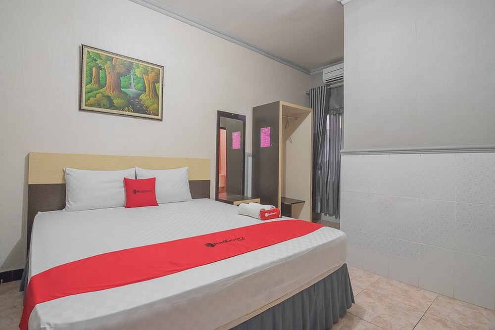 Double Room (Reddoorz)