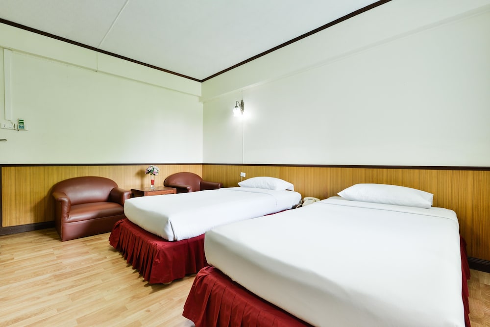 Standard Twin Room photo 2