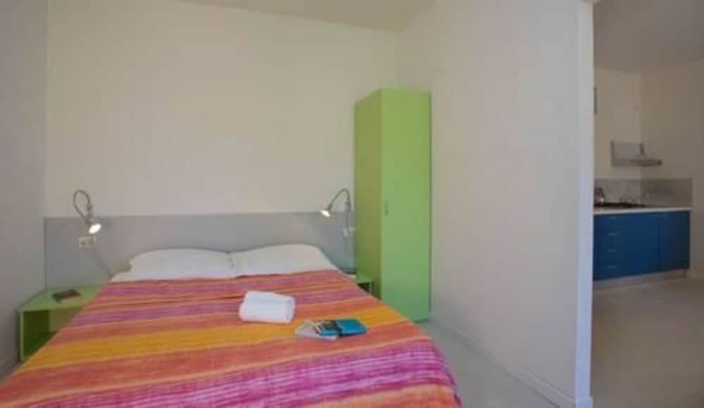 Apartment (Flamingo)(Beach Access)