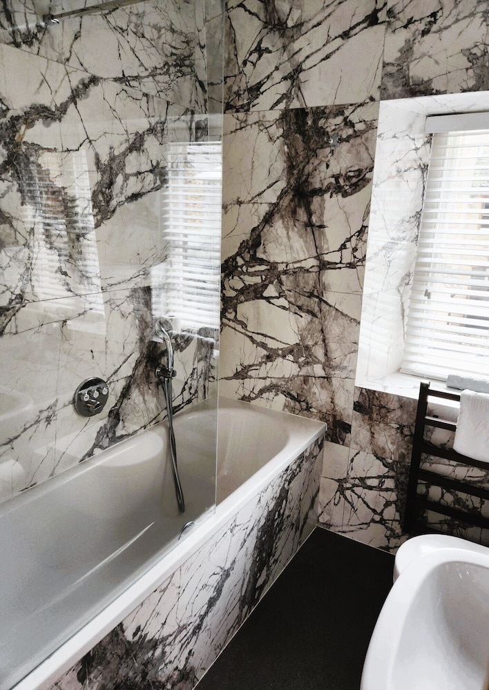 Classic Double Room - Photo 5