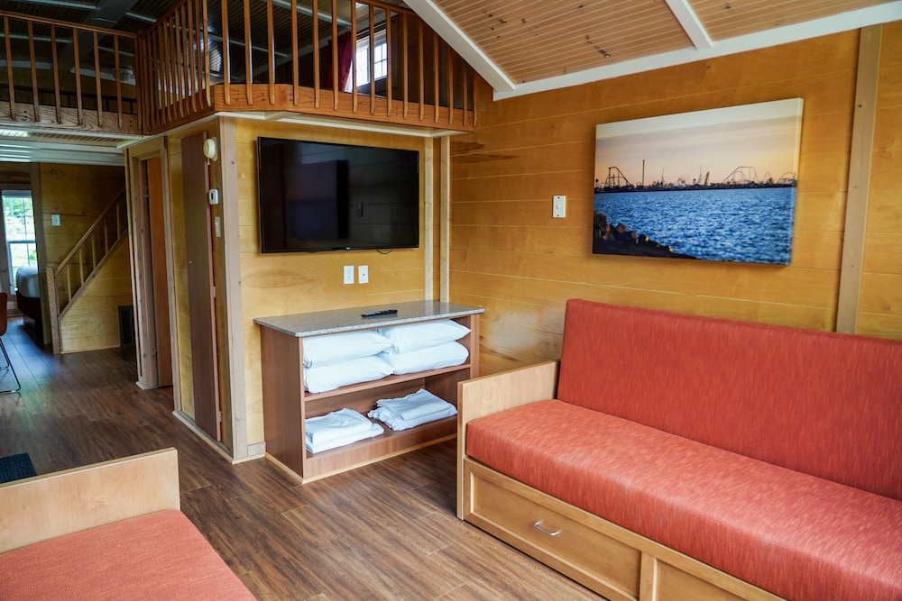 Standard Cabin, Courtyard Area photo 1