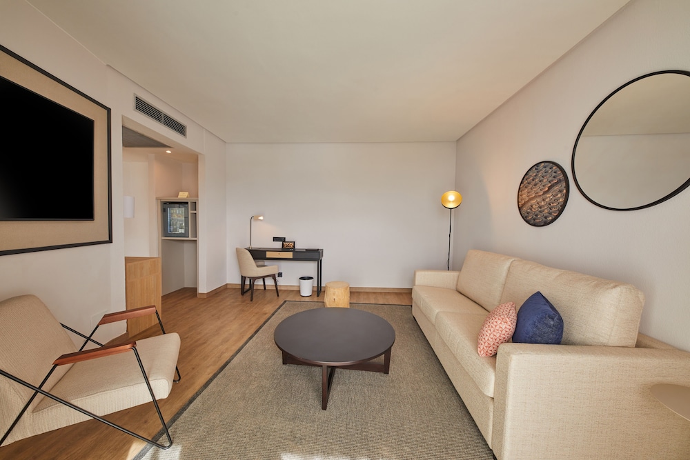 Suite, Terrace, Ocean View (Preferred Club) - Photo 7