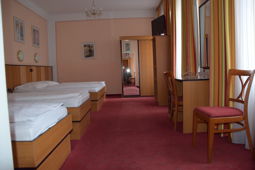 Superior Quadruple Room