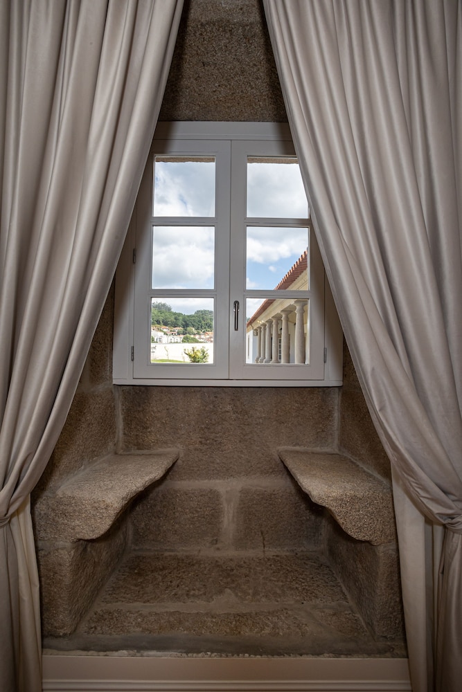 Solar do Requeijo Master Suite - Photo 10