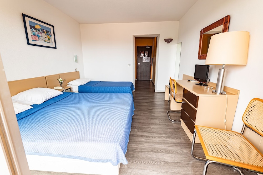 Triple Room - Photo 1