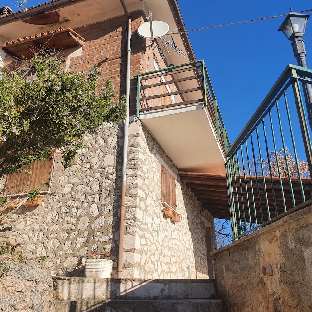 Villa photo 2