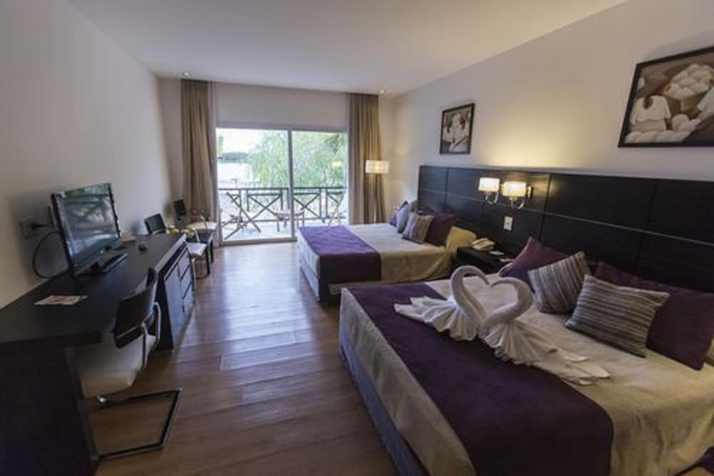 Superior Twin Room photo 2