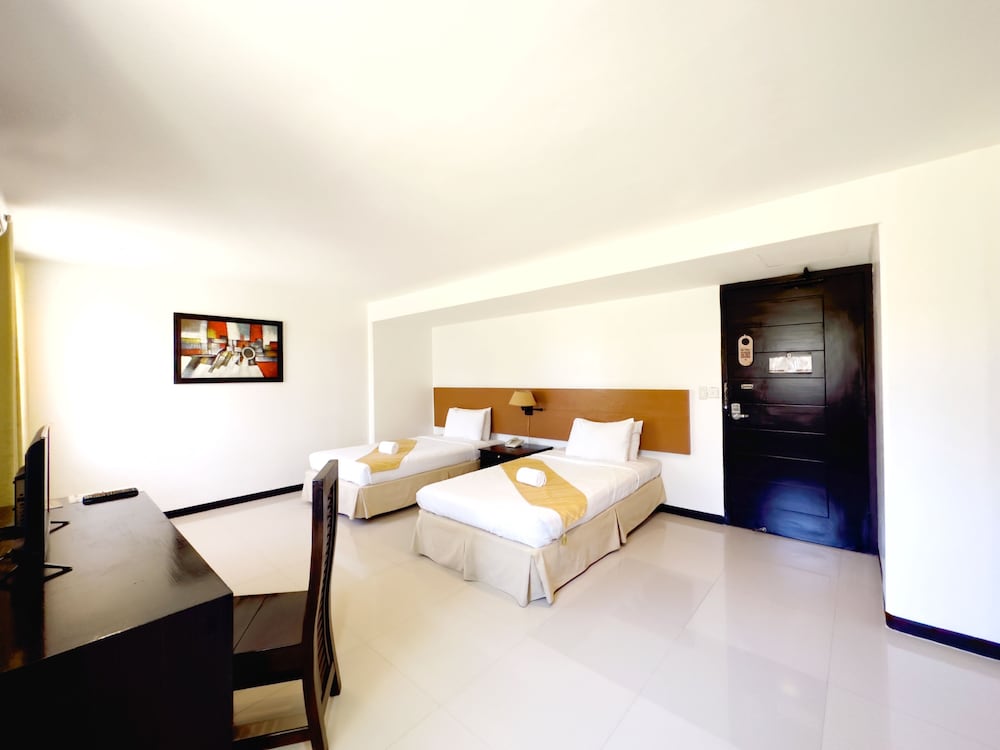 Deluxe Twin Room, Non Smoking photo 1