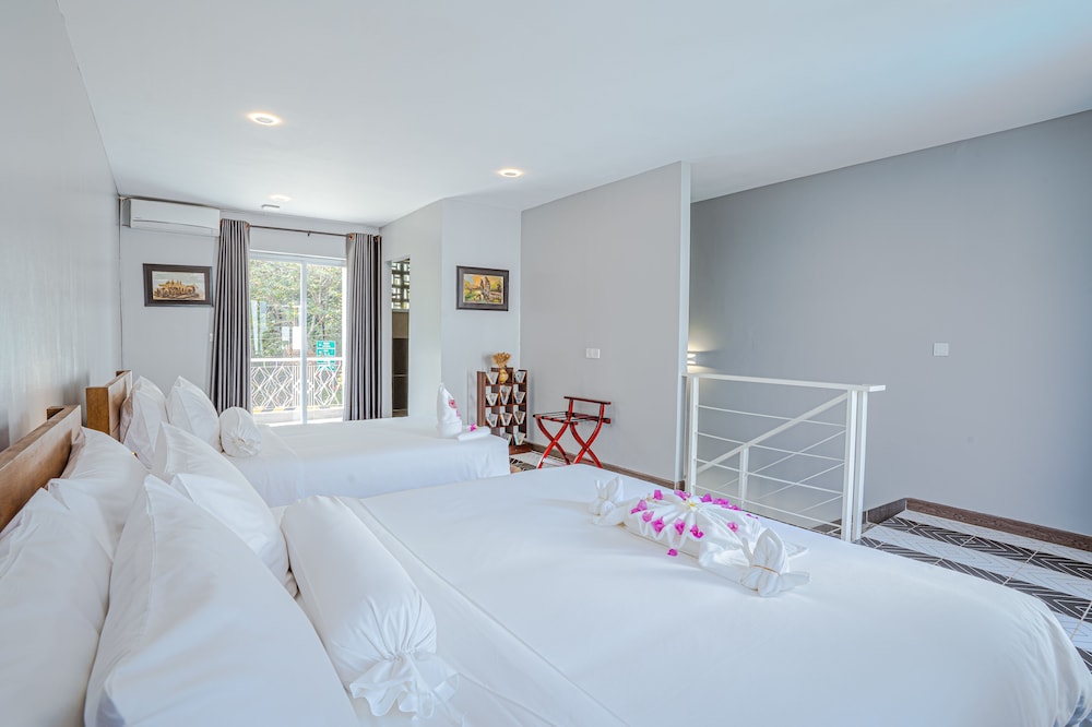 Deluxe Twin Room - Photo 1