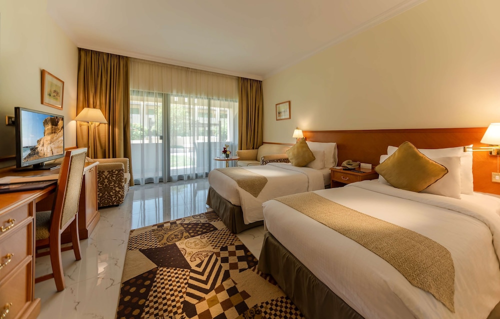 Standard Room, Multiple Beds photo 2