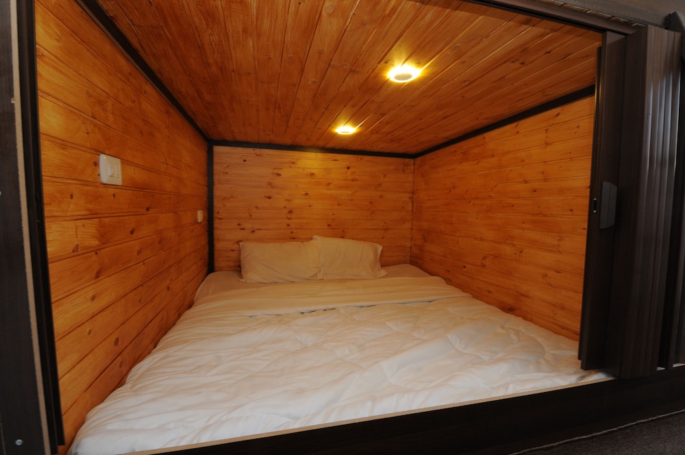 Shared Dormitory, 1 Twin Bed photo 1