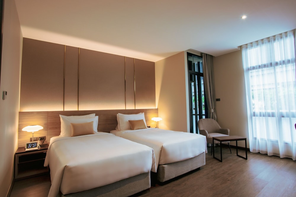 Deluxe Twin Room, City View photo 1