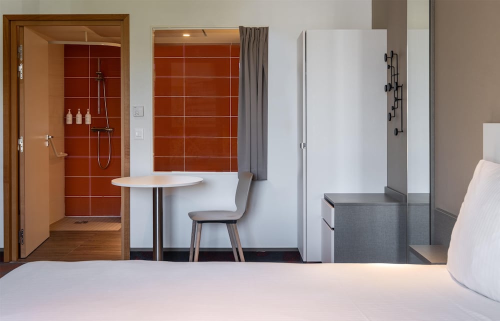 Room, 2 Twin Beds, Accessible