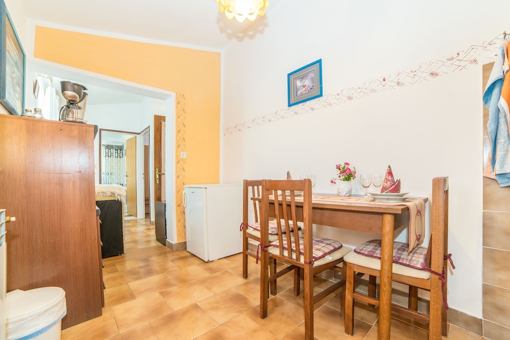 Apartment, Ground Floor (A1) photo 3