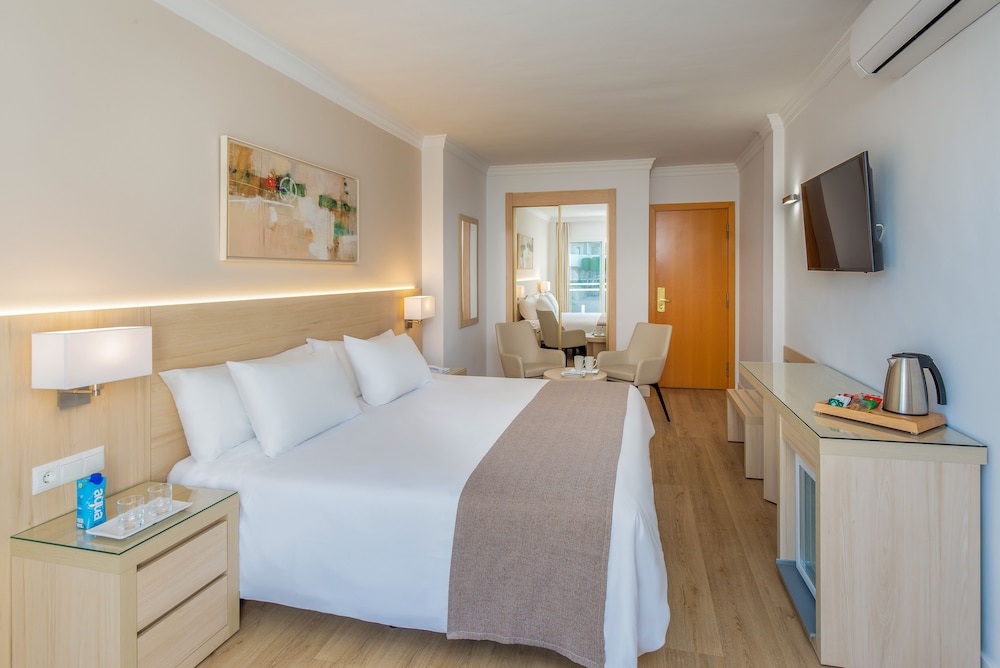 Superior Room (Lateral Sea View) - Photo 2