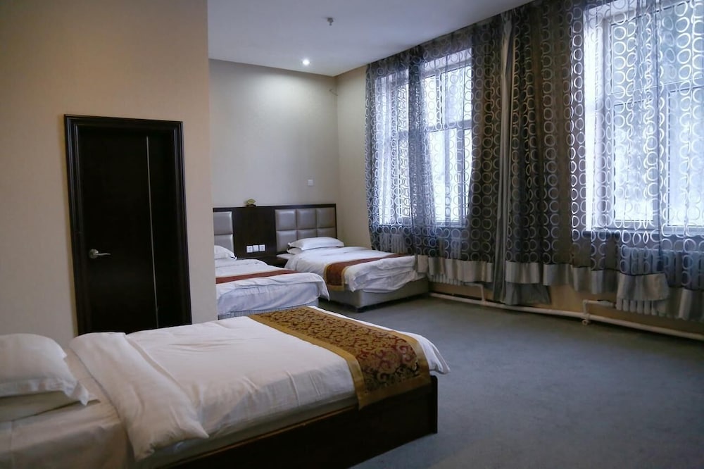 Deluxe Triple Room photo 1