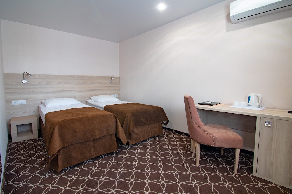 Standard Twin Room photo 3
