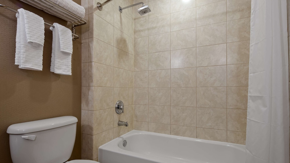 Standard Room, 2 Queen Beds, Non Smoking, Refrigerator & Microwave