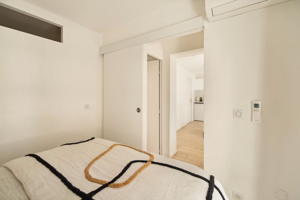 Comfort Apartment, Balcony, City View