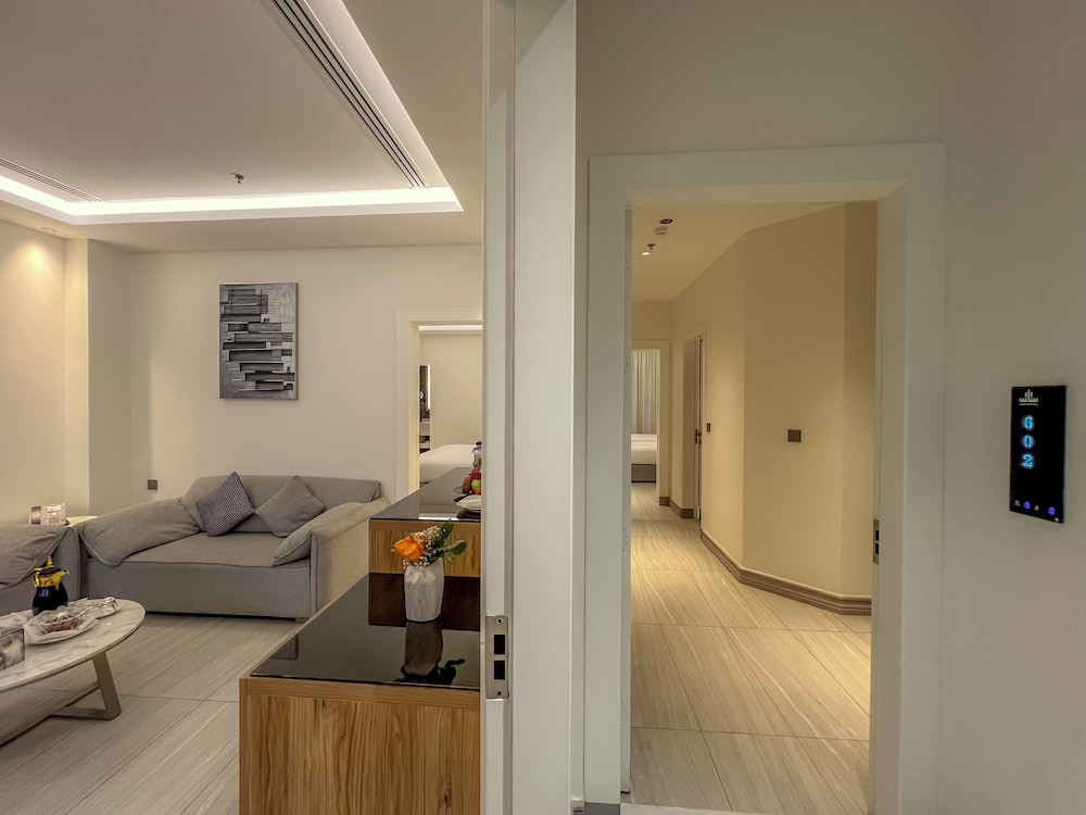 Family Suite, 2 Bedrooms - Photo 6