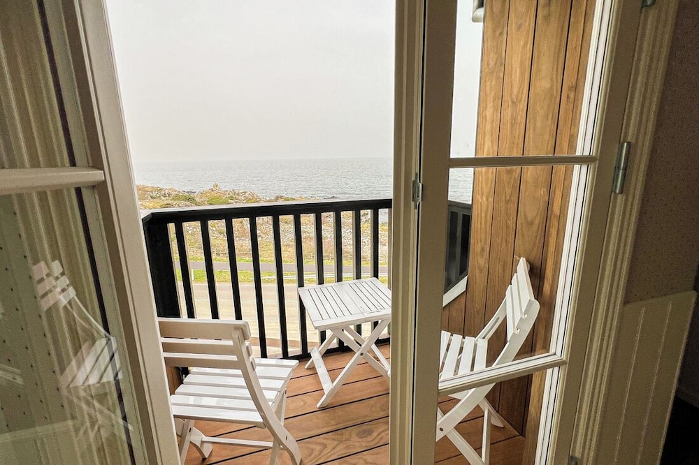 Suite, Balcony, Ocean View - Photo 4