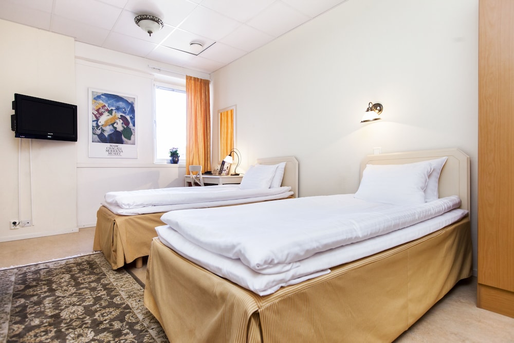 Economy Double Room, Shared Bathroom