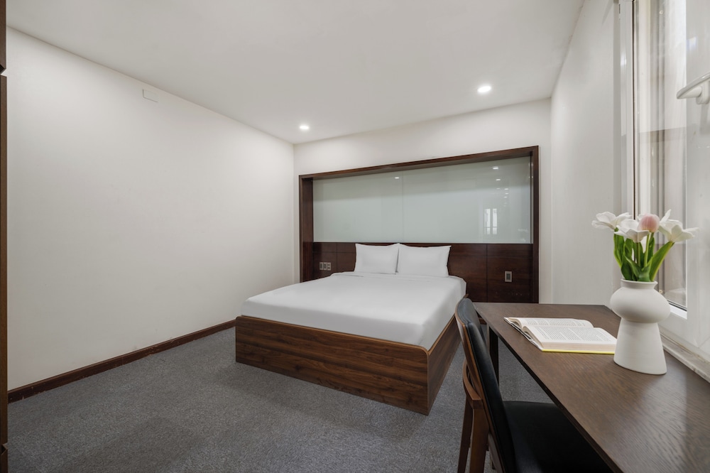 Apartment, 1 Bedroom, Partial Sea View - Photo 6