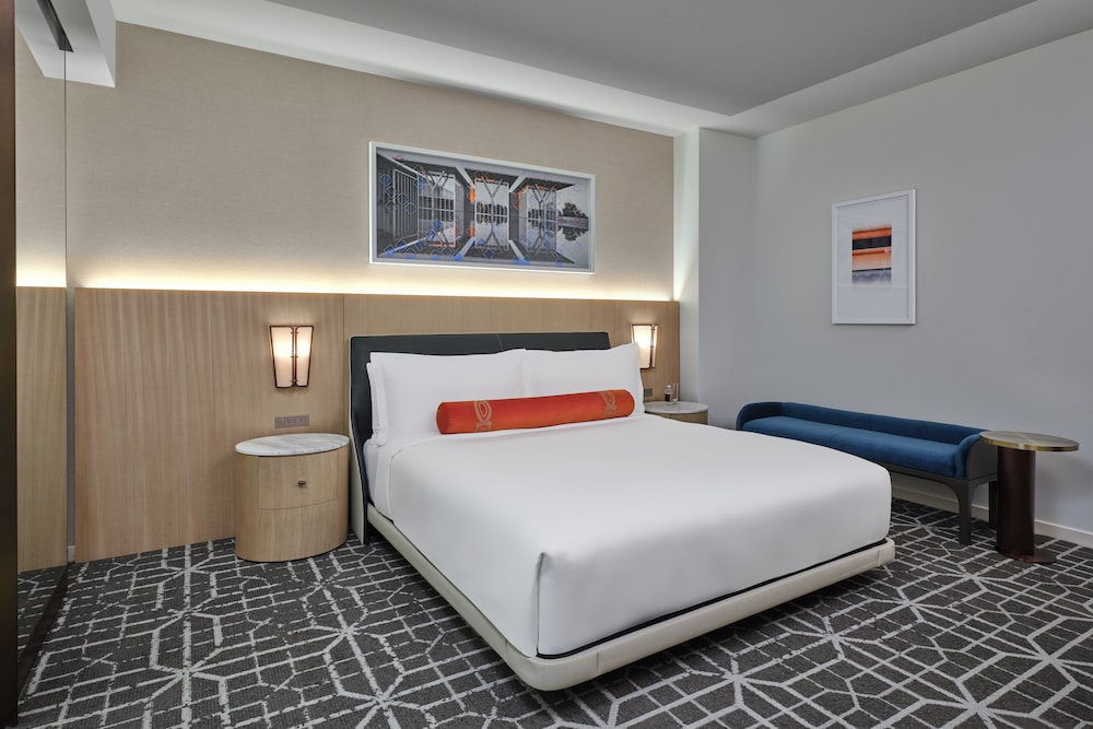 Metropolitan Suite - Photo 1