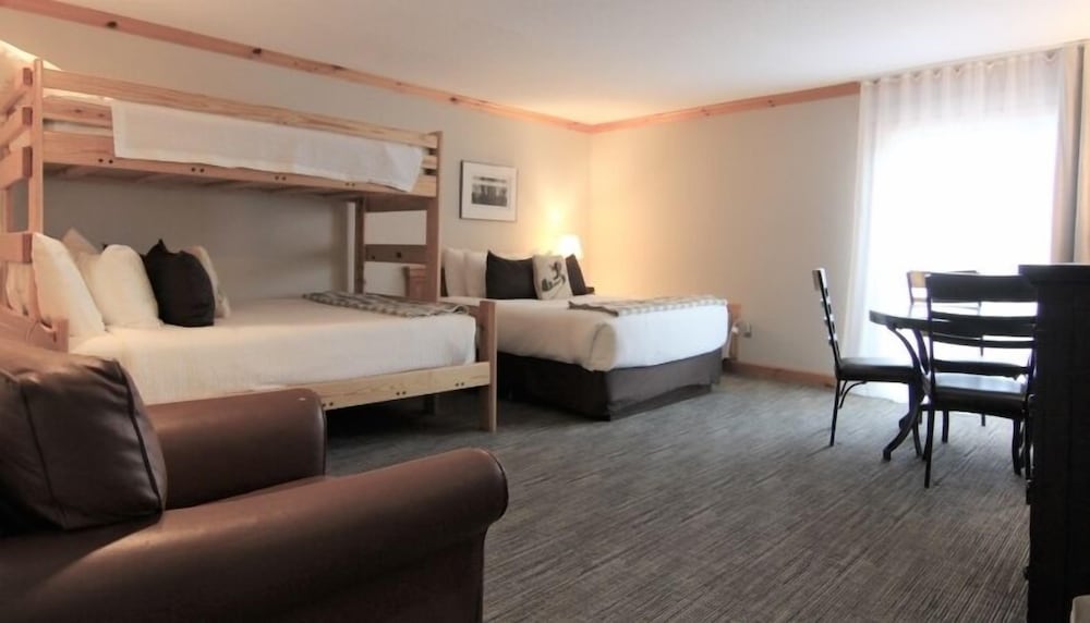 Superior Quadruple Room