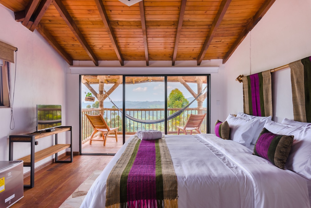 Superior Room, 1 King Bed
