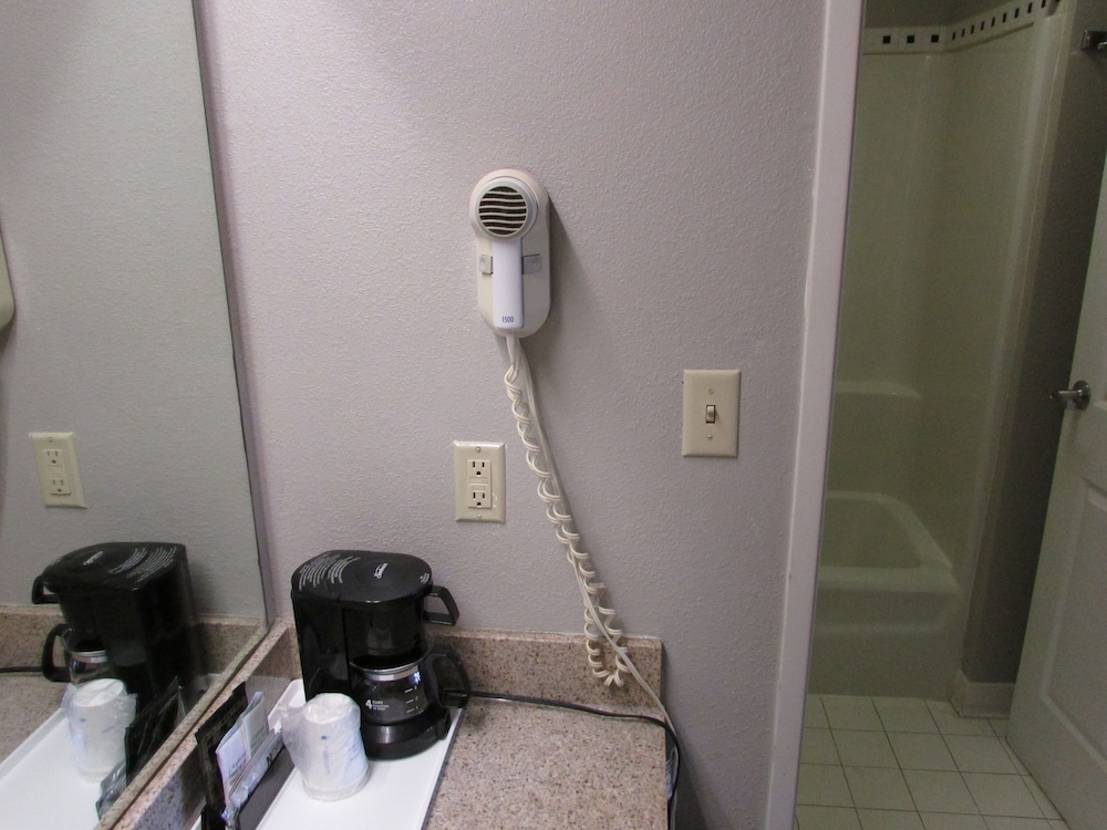 Deluxe Studio Suite, 2 Double Beds, Non Smoking - Photo 6