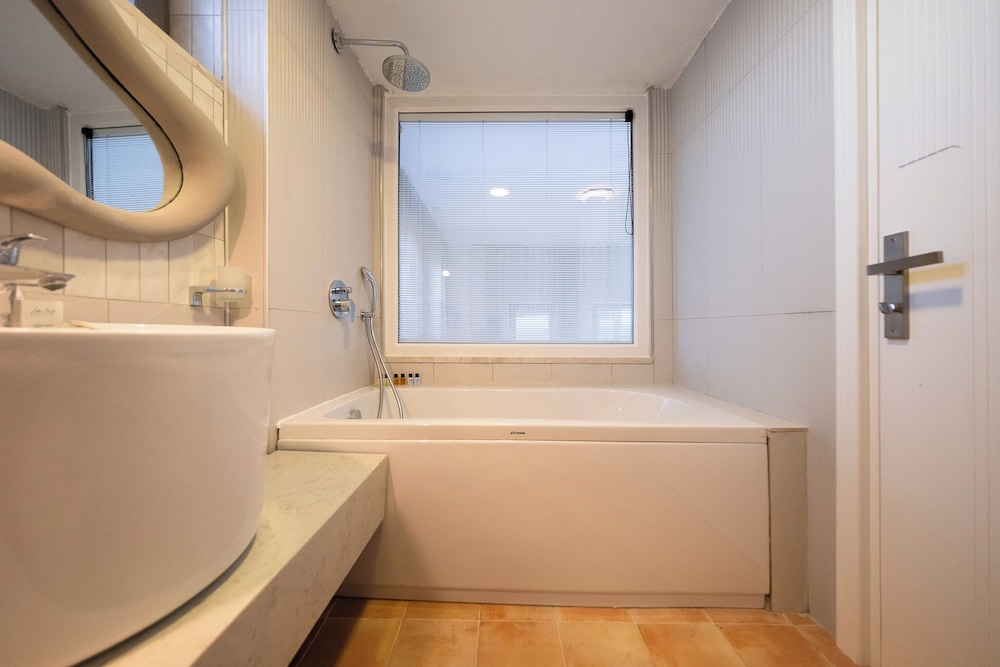 Double Room, Patio, Sea View photo 2
