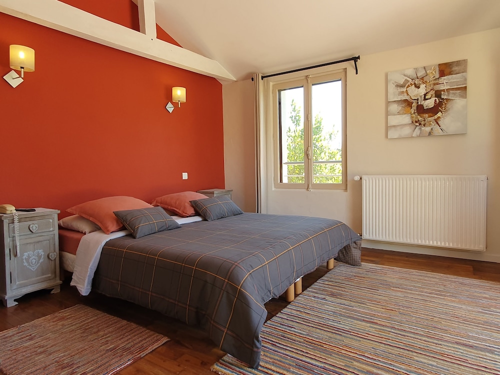 Classic Room, 2 Twin Beds (La Radieuse)
