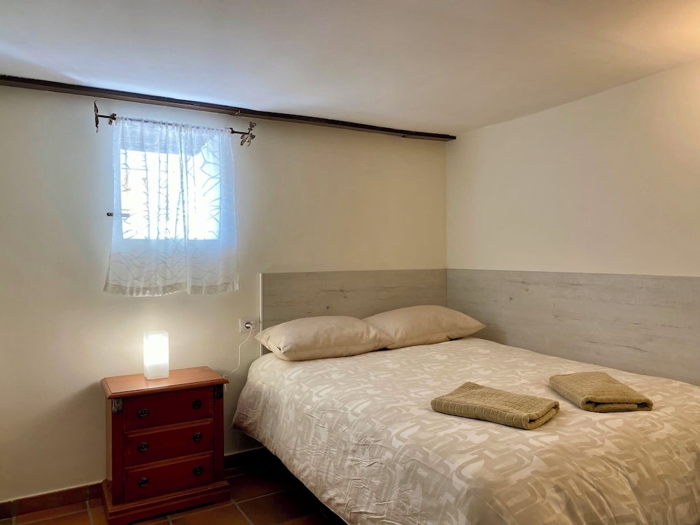 Habitación Básica, 1 Cama Matrimonial