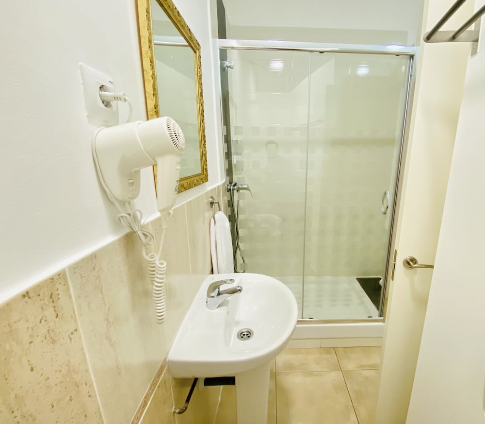 Individual con baño privado photo 2
