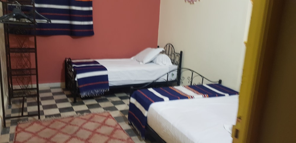 Triple Room, Multiple Beds, Private Bathroom photo 3