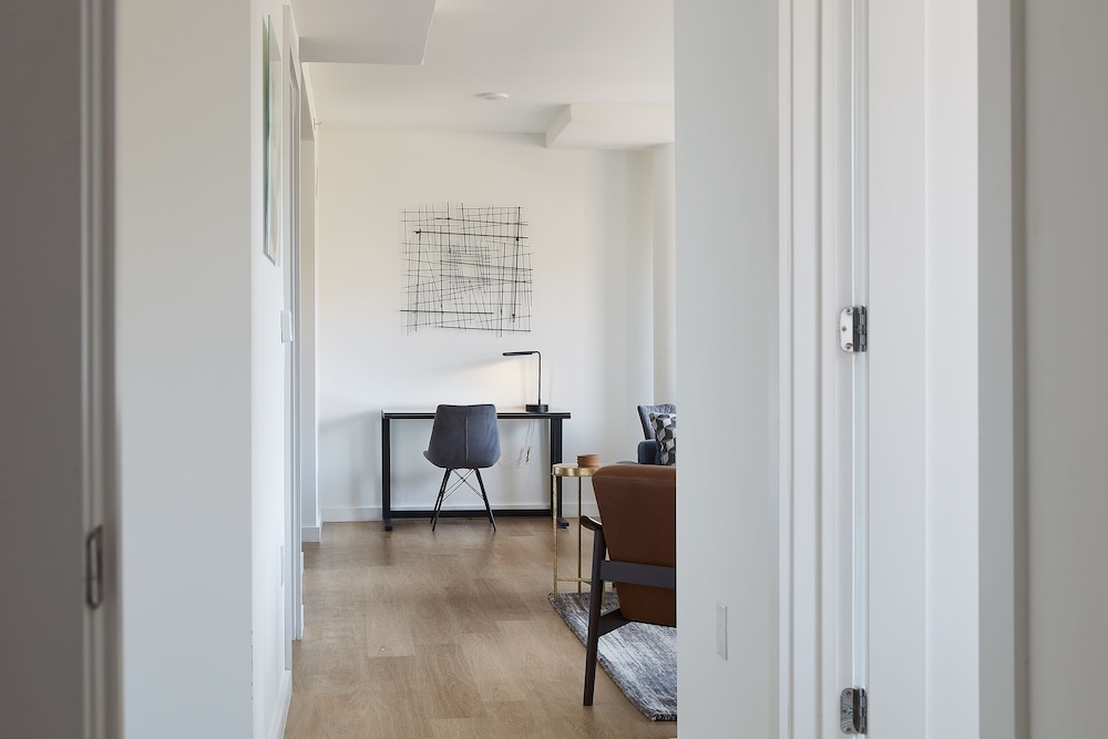 Stylish 2 BR w Roof Deck Access - Mins to NYC, Zdjęcie 6