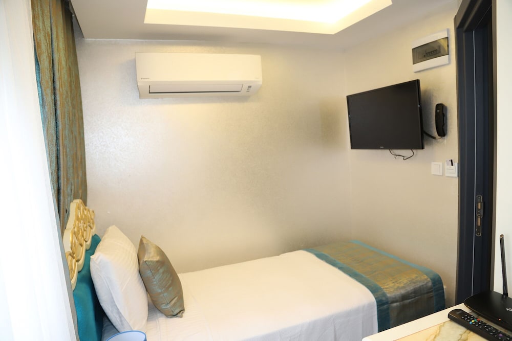 Single Room photo 2