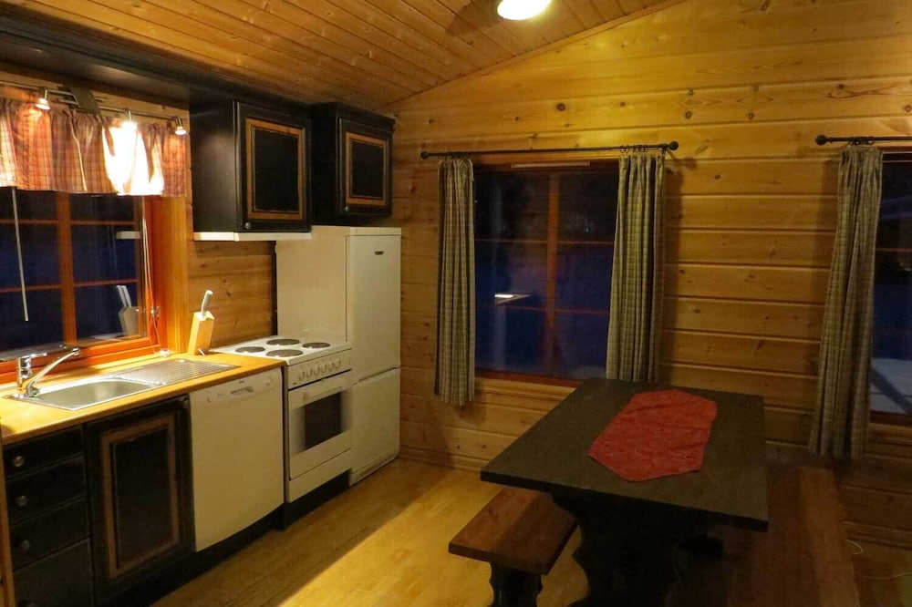 Family Cabin (Cleaning, bed linen & towels excluded) photo 1