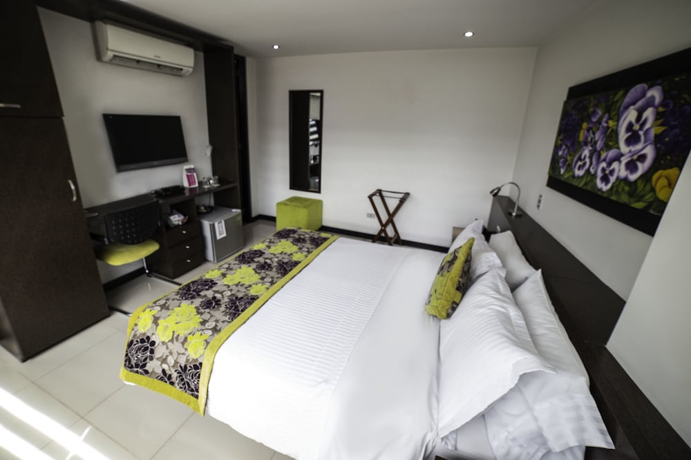 Standard Double Room - Photo 3