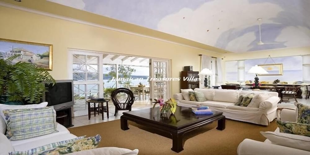 Room, 2 Bedrooms